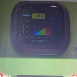 Pantalla del Venom F8 3.4 a 750W